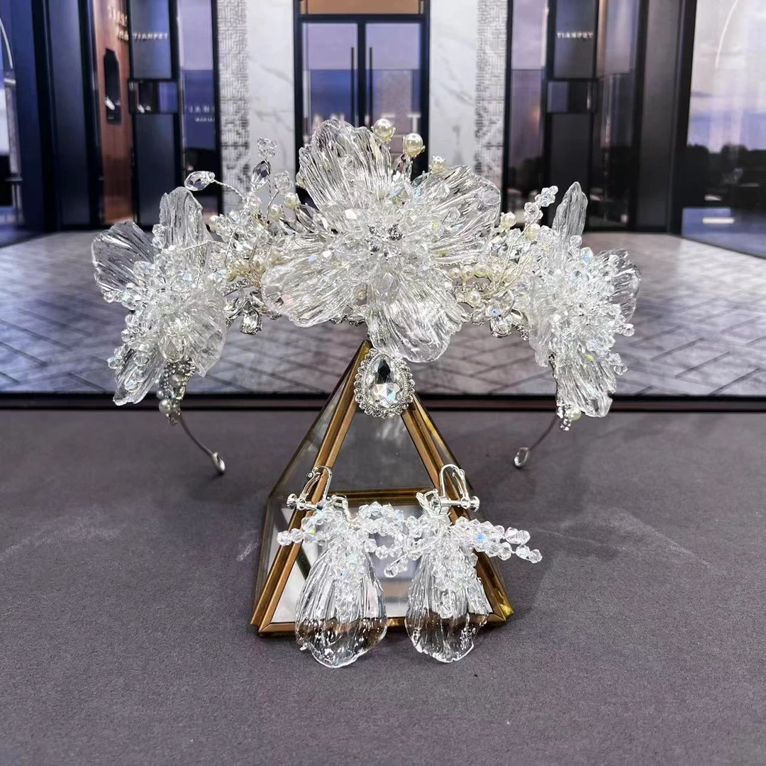 8431喜看优选新娘公主奢华大气皇冠结婚纱礼服白色饰百搭网红气质