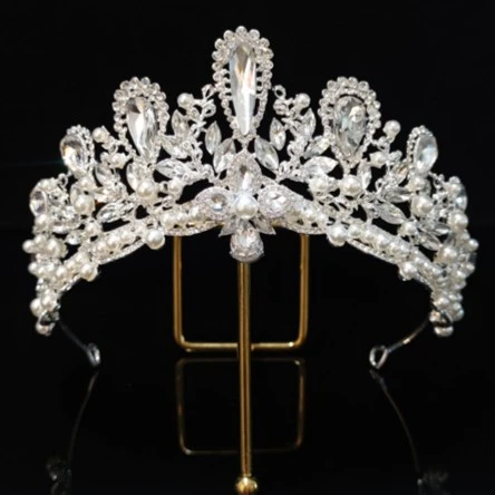 8102喜看优选公主皇冠饰白色气质生日新娘王冠高级感女神发箍发饰