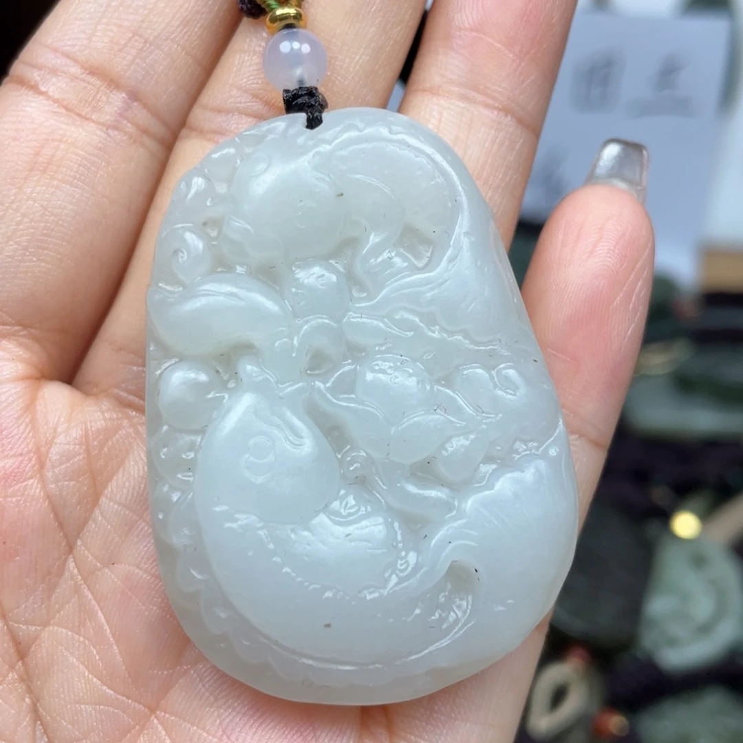 和田玉颈饰未镶嵌