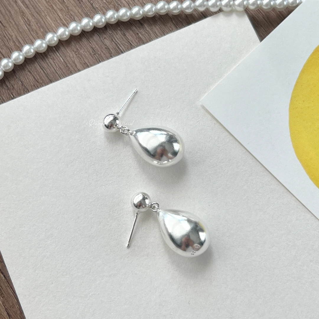 925银耳饰 简约质感时髦气质立体哑光水滴s925银耳环