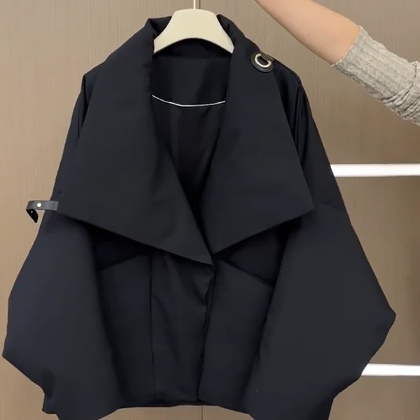 2025新上市流行爆款冬季高级感独特超好看翻领黑棉服女加厚外套女