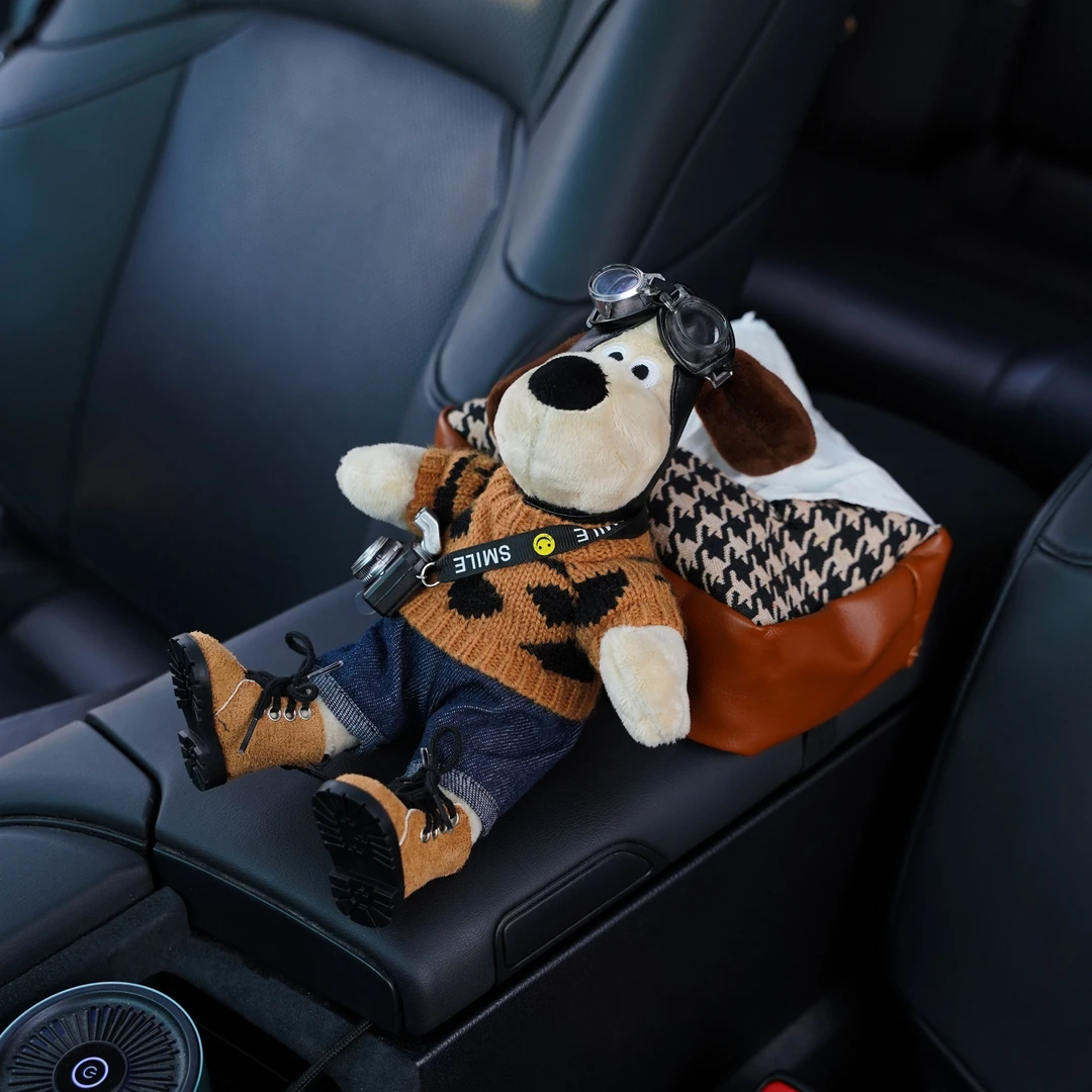 可爱狗狗纸巾盒公仔汽车扶手箱高级多功能绑带车内抽纸巾盒大容量