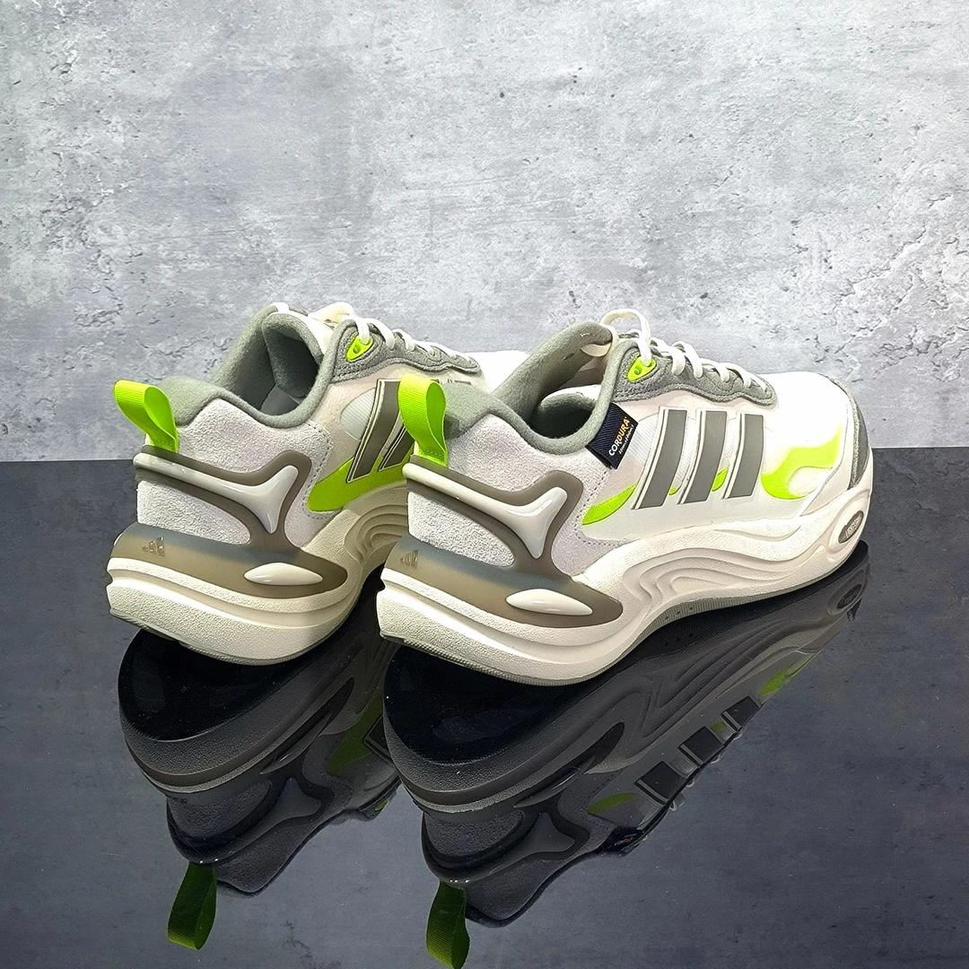 adidas CLIMAWARM 柔软舒适防滑耐磨低帮跑步鞋男女同款IH0473