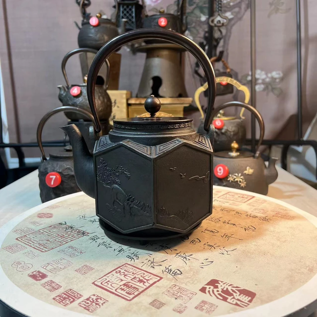 《六方小鹿乱撞》出口日本全手工铁壶煮茶烧开水煮加热可爱透明煮水