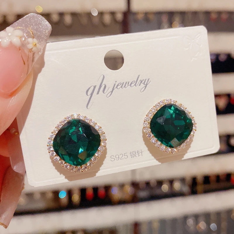 铜合金耳饰 轻奢气质绿色方块耳钉 高级感百搭耳饰耳环