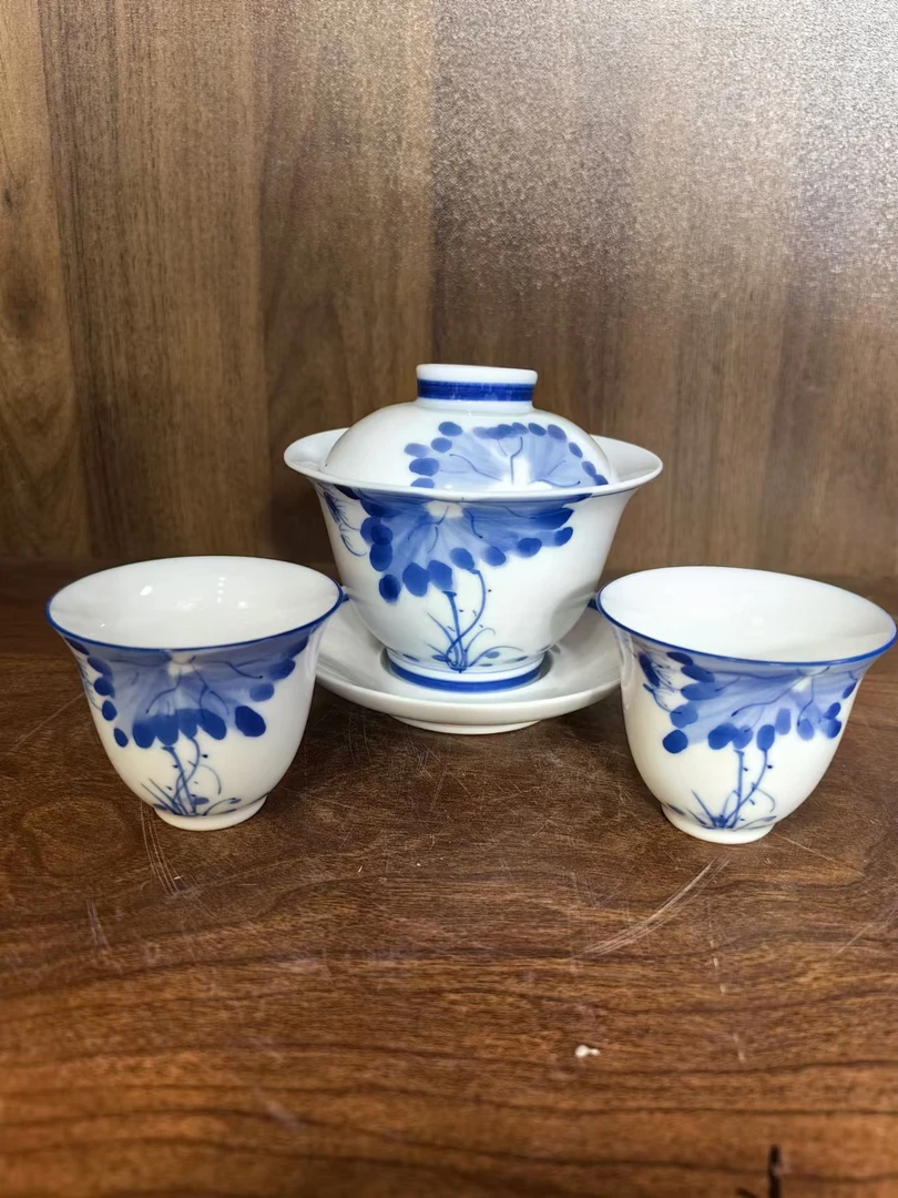 R31景德镇制三才盖碗加两杯一套