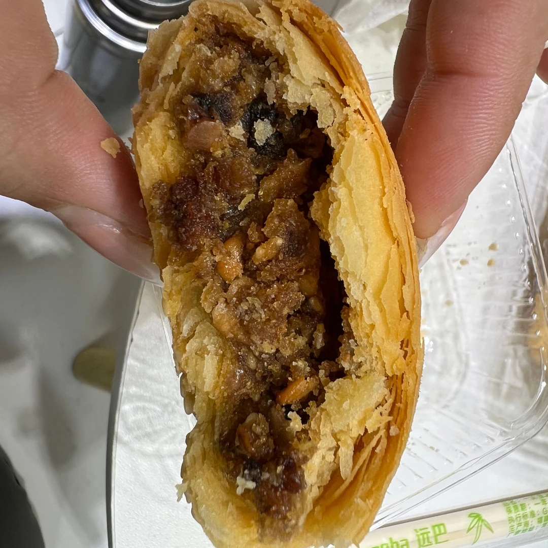 谢佳琳手工牛肉饼65g/个（介意掉皮慎拍）