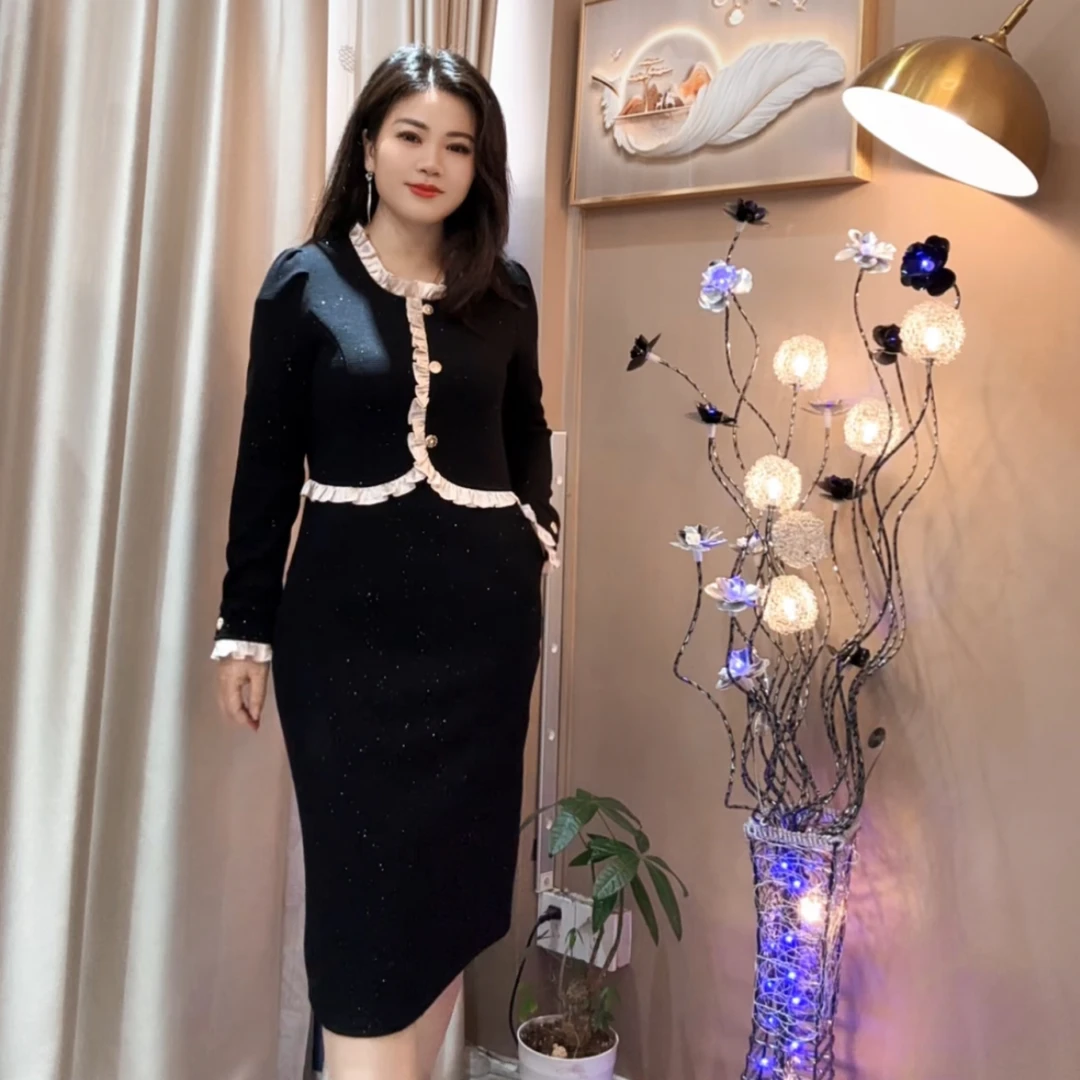 【俊端推荐】2024新款秋冬圆领高端定制闪闪面料拼接木耳边弹力裙子