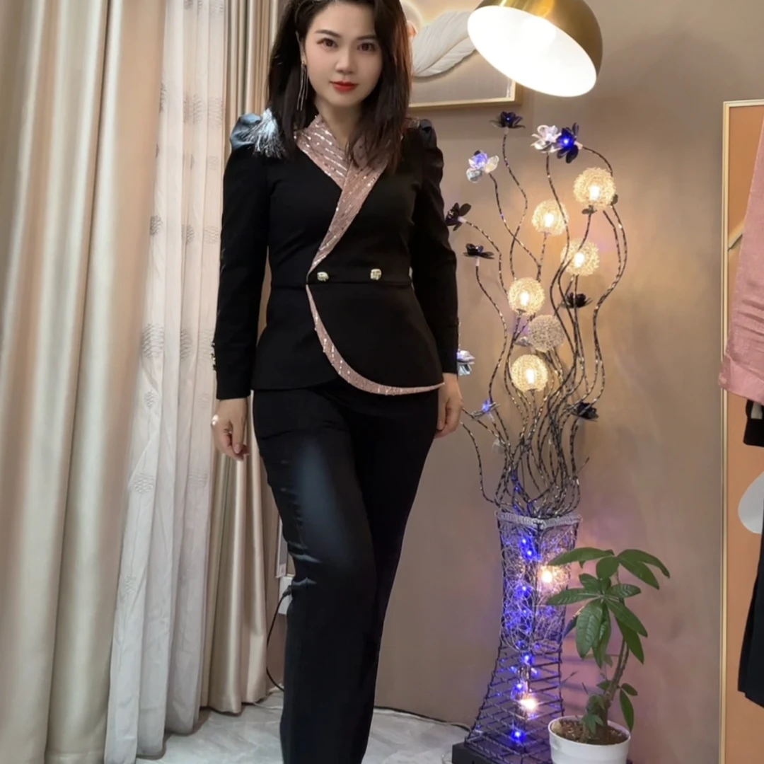 【俊端推荐】2024新款秋季西装领拼接亮片领特色两件套套装长裤女士