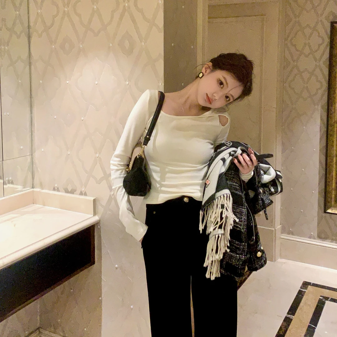 【芝士Cheese】奶昔月光 斜领长袖修身显瘦设计感打底针织衫