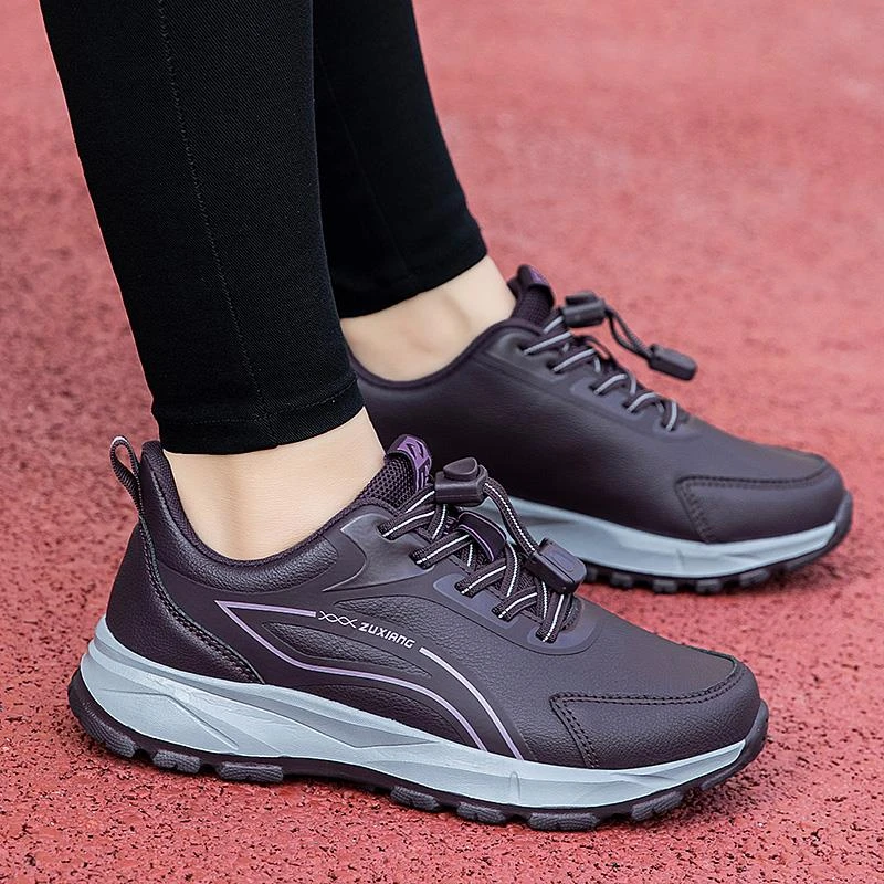 足力健运动老人鞋秋冬季女皮面防泼水休闲鞋减震软底中老年健步鞋