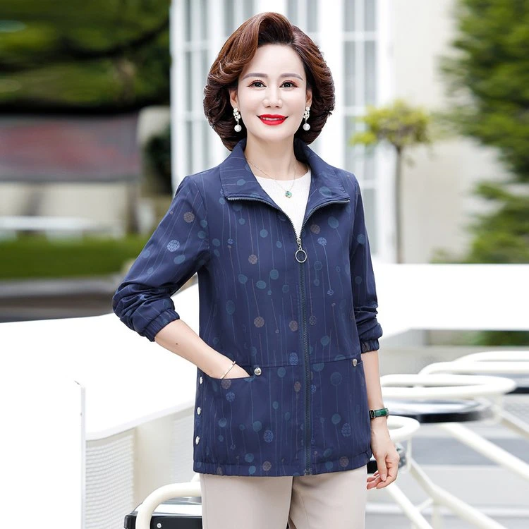 中老年人春装女妈妈风衣宽松外套老太太新款上衣夹克奶奶春秋衣服