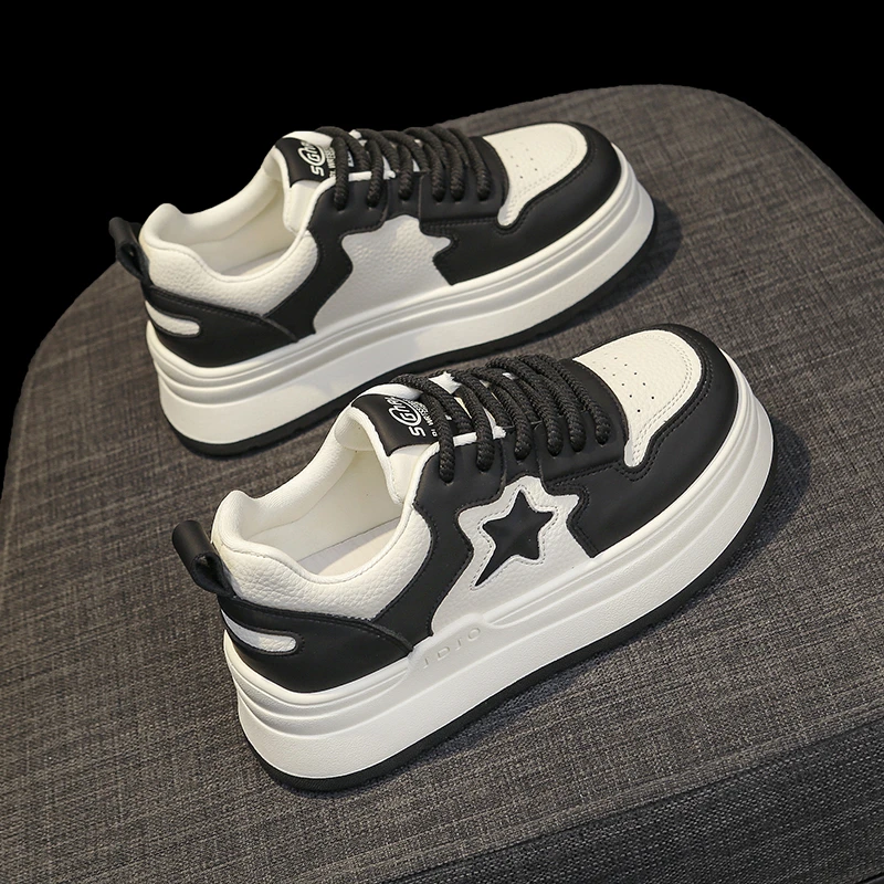 4.5cm星星小白鞋女2024新款秋冬季加绒保暖搭子平替好物厚底板鞋