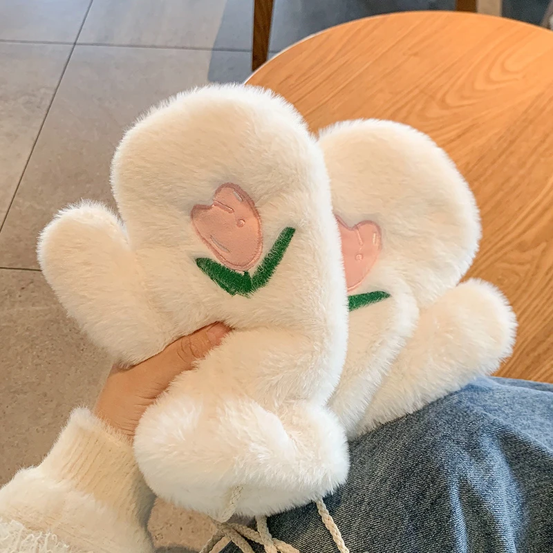 郁金香挂脖手套女士毛茸茸冬季韩版卡通连指加厚保暖可爱加绒学生