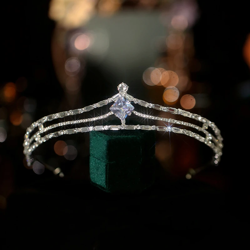 合金婚庆饰品 新娘头饰水钻锆石皇冠高端生日王冠结婚礼服发饰123