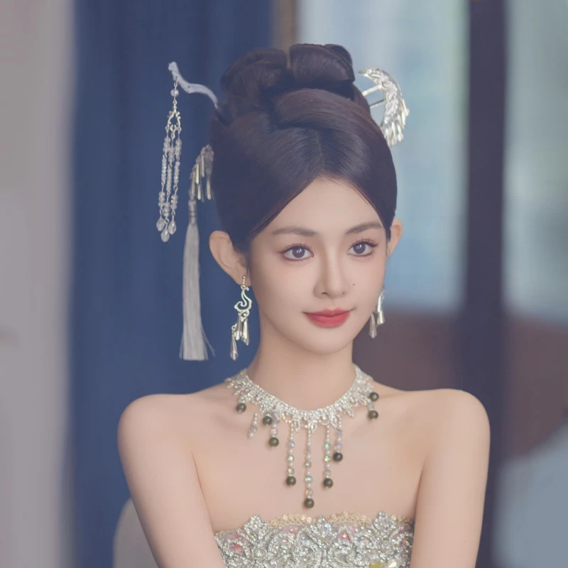 合金婚庆饰品 新娘苗族银色发簪发饰流苏结婚民族风礼服头饰G087