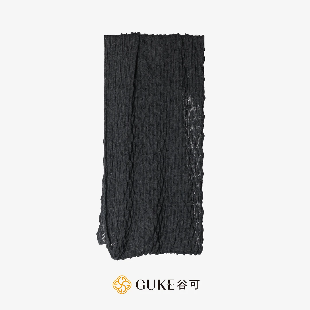 GKE/谷可时尚百搭针织围巾女2024新款黑色镂空打底护颈围脖女冬季