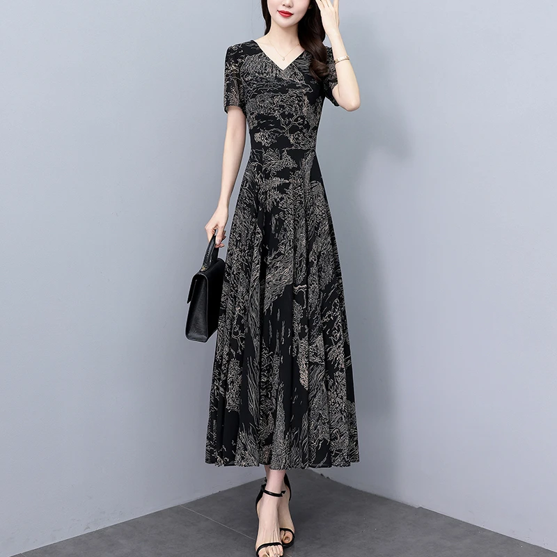 高端上档次2024夏季新款雪纺碎花连衣裙大码胖mm收腰显瘦遮肚长裙