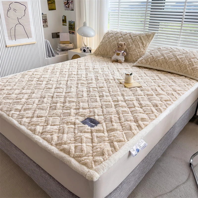 冬季牛奶绒加绒罩床床垫 垫子家用床护垫榻榻米