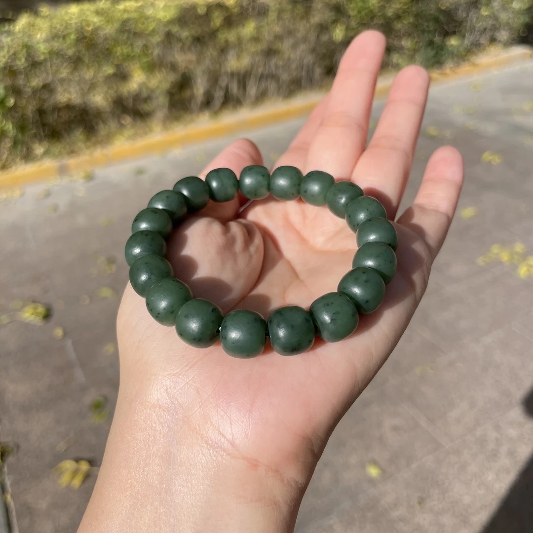 籽料碧玉10×11mm老型珠手串，新疆和田玉，单圈素圈玉手串手链