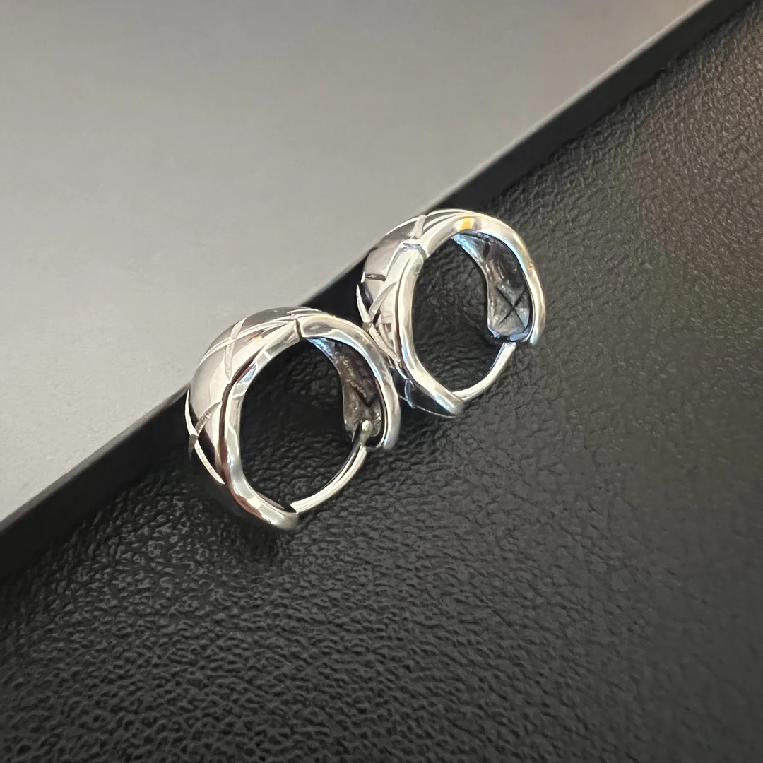 925银耳饰 S925纯银 小众设计感轻奢小香风简约耳饰 菱格耳环