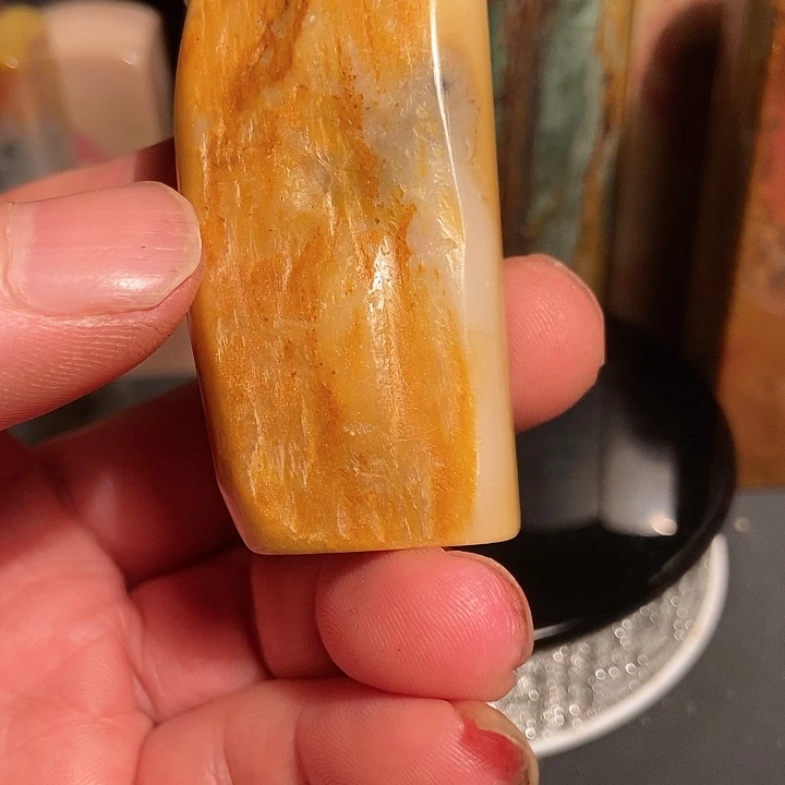 昌化石淮**边昌化田黄石