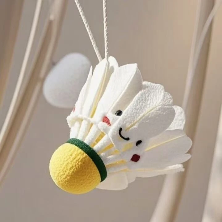 新款羽毛球创意玩偶包包毛绒挂件可爱高颜值装饰钥匙扣收藏送闺蜜