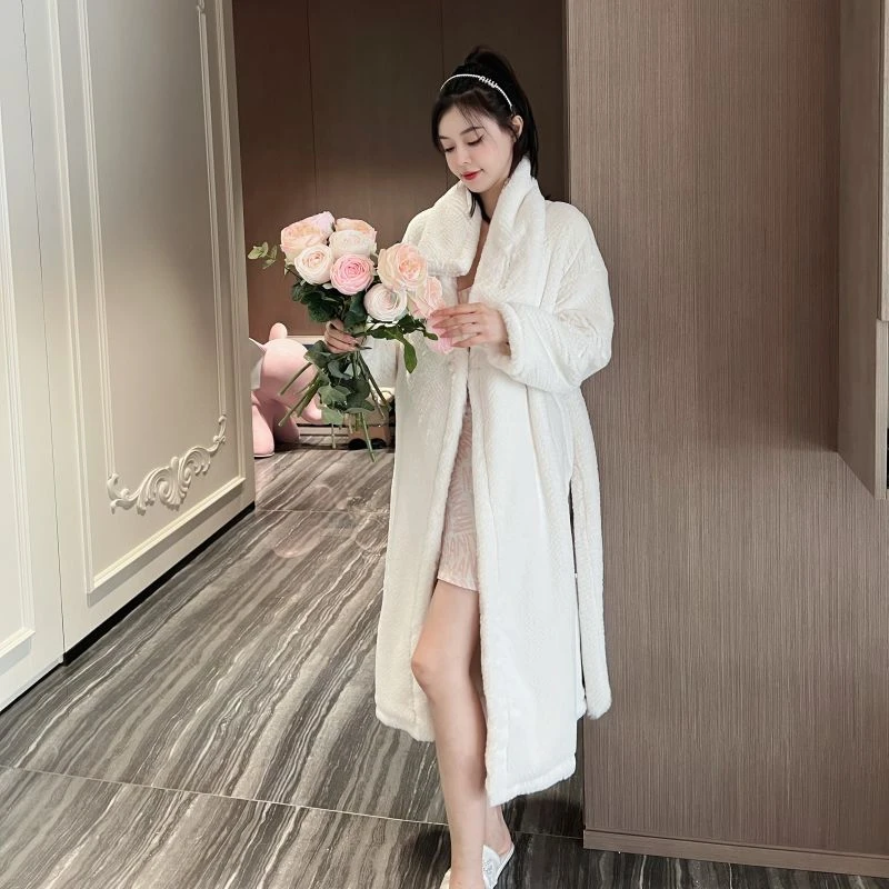 冬季白色长款气质宽松保暖钻石格仿兔毛秋冬家居服