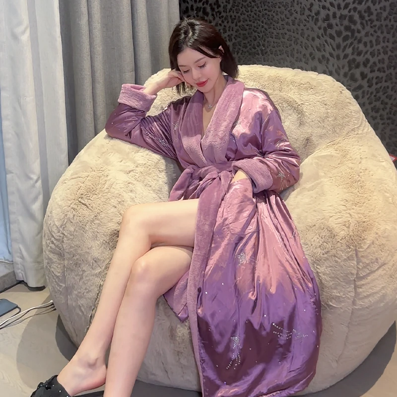DIMDEVL/汀黛 重工紫色彗星加绒秋冬季大码长袖女士长款浴袍浴衣