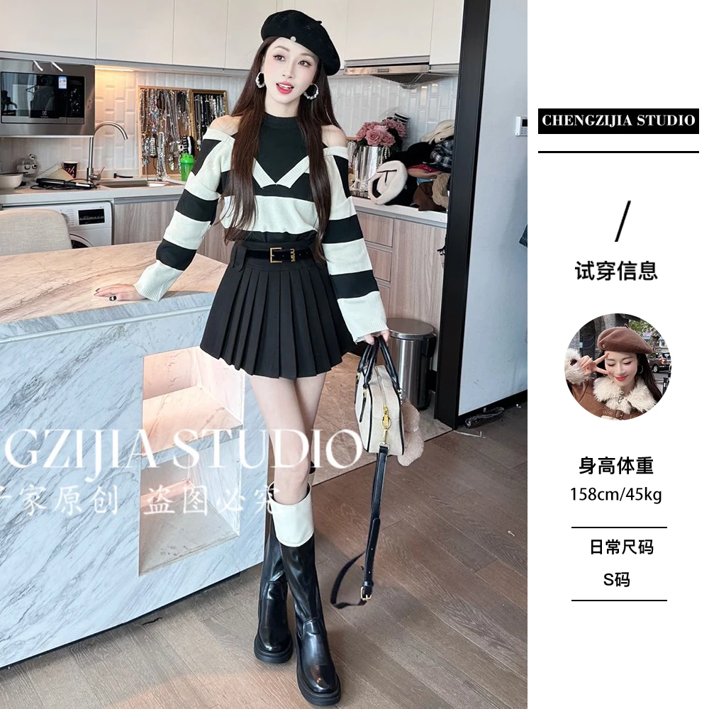 【裴诗婷】橙子·studio 【雅典海岸】MY0561条纹露肩挂脖毛衣