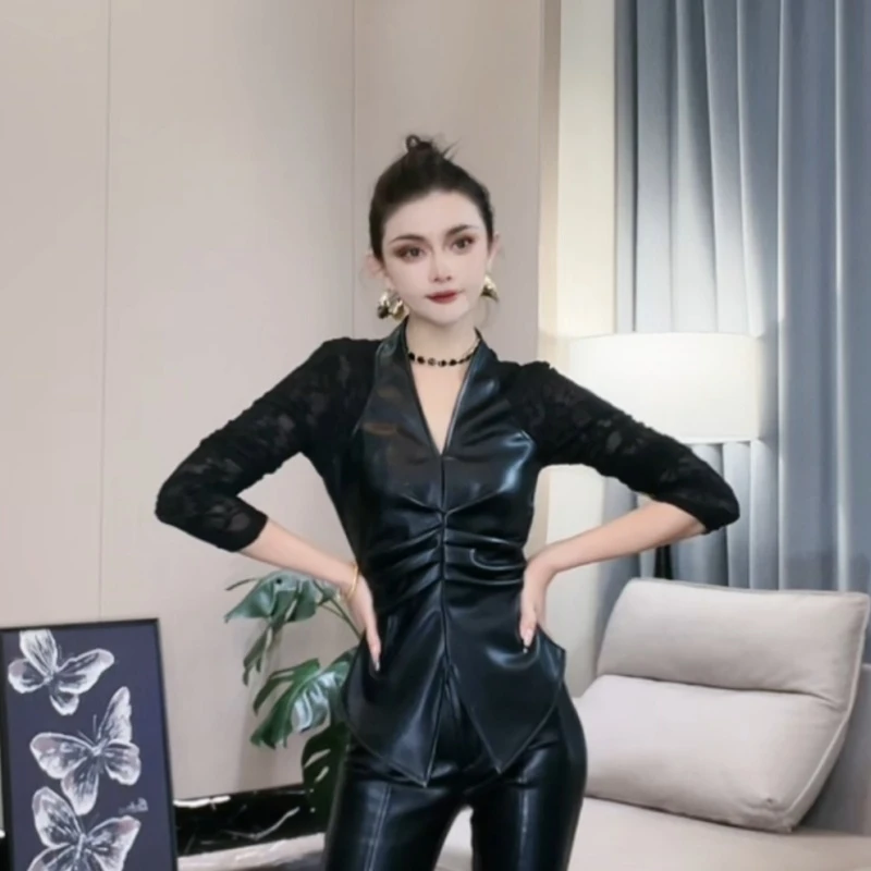 莹莹红人馆【WANGYING】时尚气质设计师款拼皮蕾丝上衣71062348 444