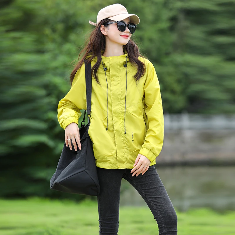 秋季新款女冲锋衣外套女韩版宽松连帽大码户外休闲防风透气 AA
