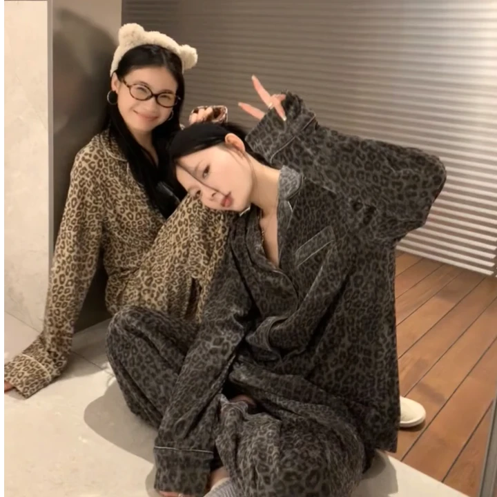 少女简约高级感豹纹珊瑚绒睡衣女秋冬新款加厚法兰绒家居服情侣装