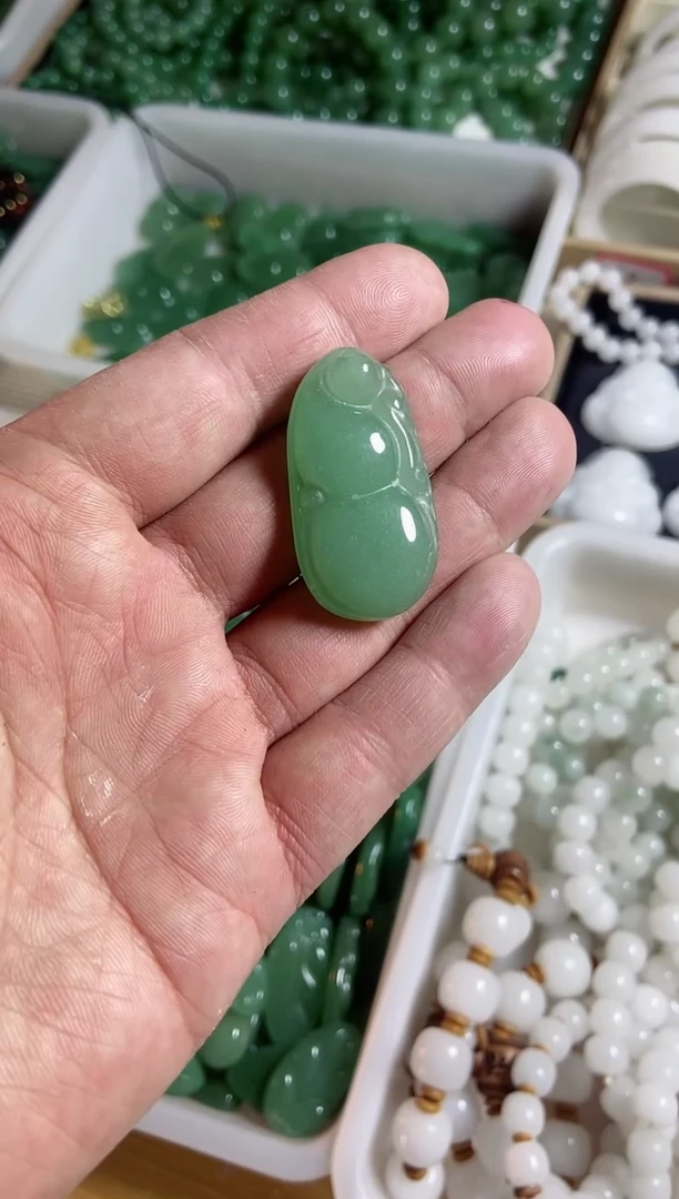 【闪购商品】石英质玉颈饰未镶嵌东陵玉葫芦