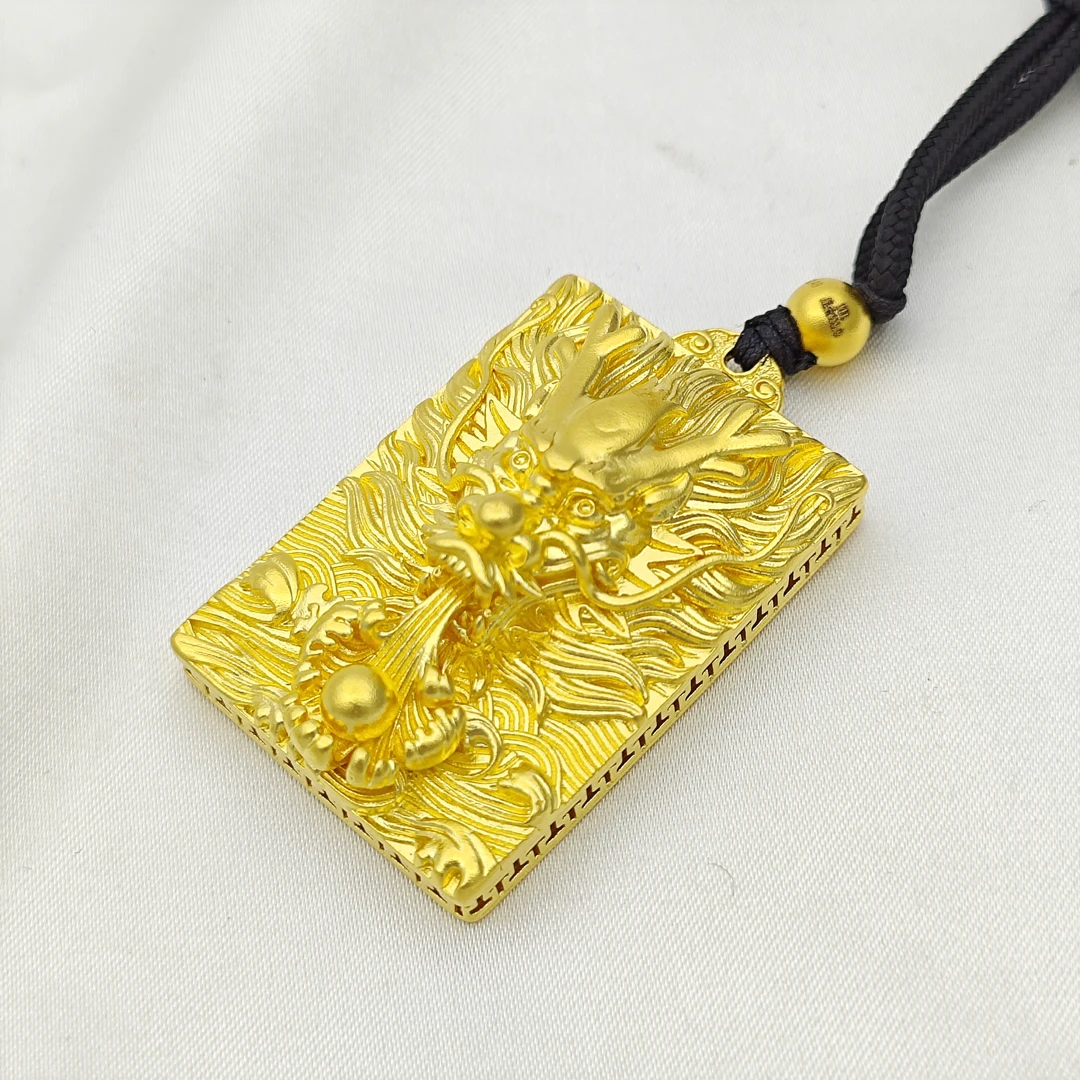 292美开乐黄金足金古法挂坠生肖龙男女款百搭黄金方牌直播按克卖