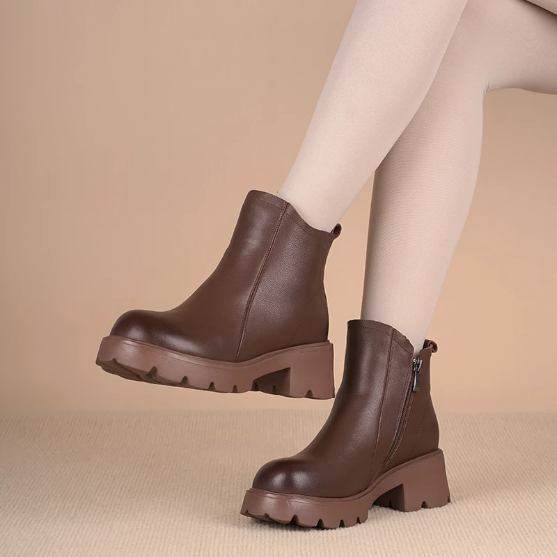 努80835-2头层牛皮复古简约粗跟厚底秋冬新款加绒保暖舒适短靴