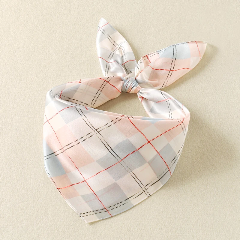 儿童真丝围巾春秋冬季宝宝丝巾桑蚕丝女童格子围脖婴儿保暖三角巾