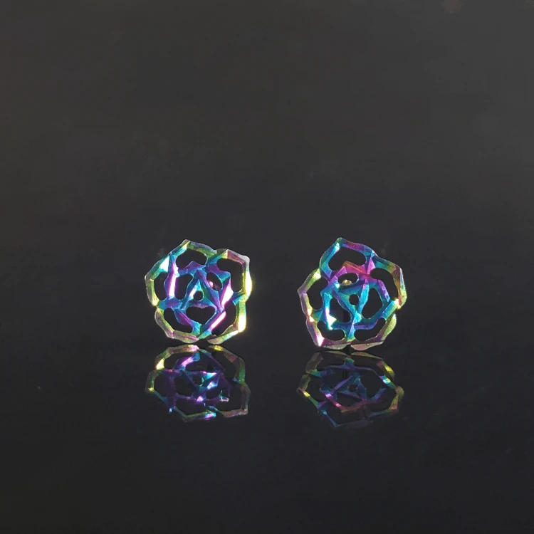 18K金*炫彩山茶花耳钉配件 G3898