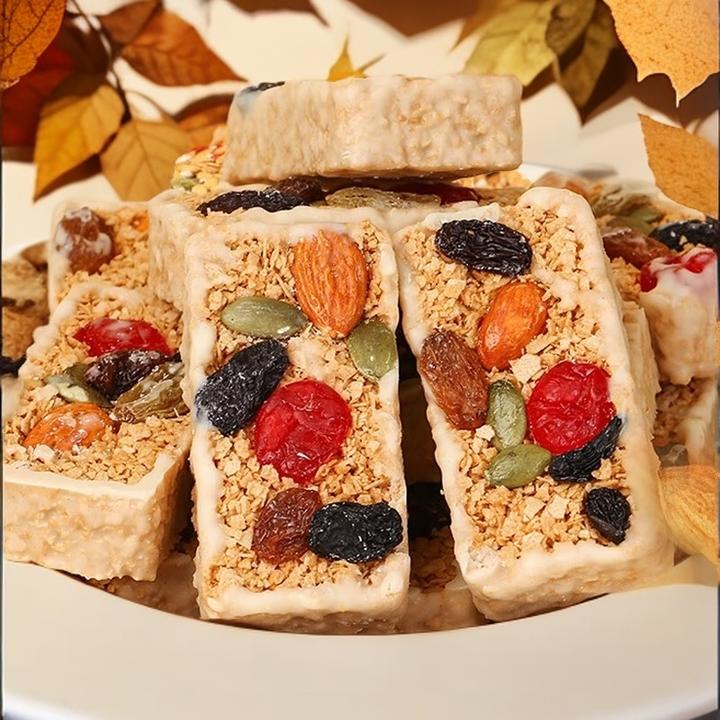 坚果酸奶燕麦棒蛋白能量饼干谷物代餐脆棒网红零食办公室休闲零食