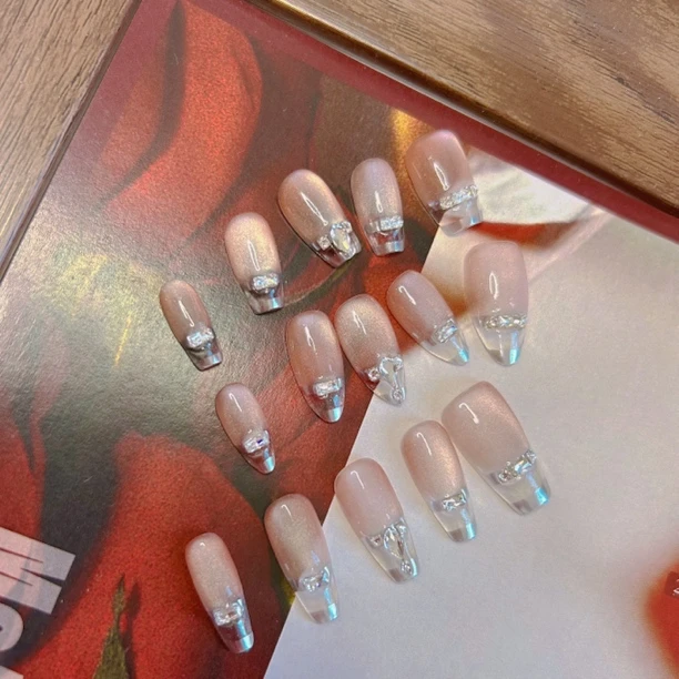 水光肌 纯手工穿戴甲人间小宝穿戴美甲猫眼