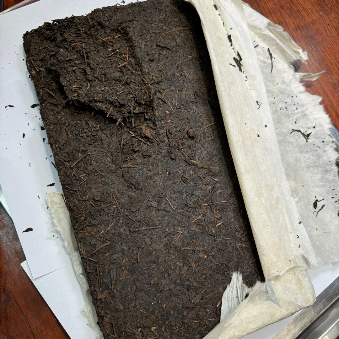 （一砖）浮力产品 96#六堡茶砖 陈年老茶 六通六堡茶