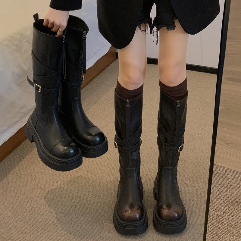 贾不假长筒靴女款2024秋季新款复古风简约时尚显瘦增高厚底机车靴
