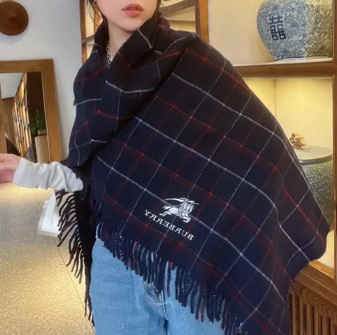 95新 BURBERRY/博柏利 送中检/博柏利彩格围巾