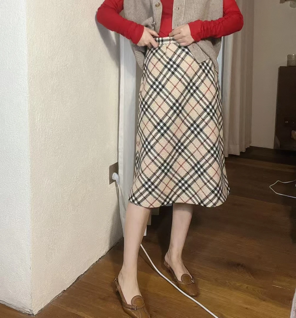 95新 BURBERRY/博柏利 送中检/博柏利米白色格纹半身裙