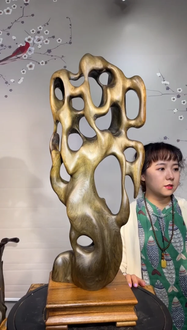 【闪购商品】尺寸65.25.19金丝楠乌木摆件