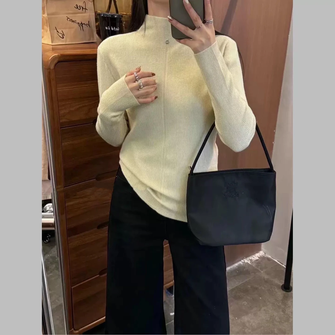 【菲菲爱穿搭】秋冬简约新款百搭高领净版金扣标套头打底衫S96152