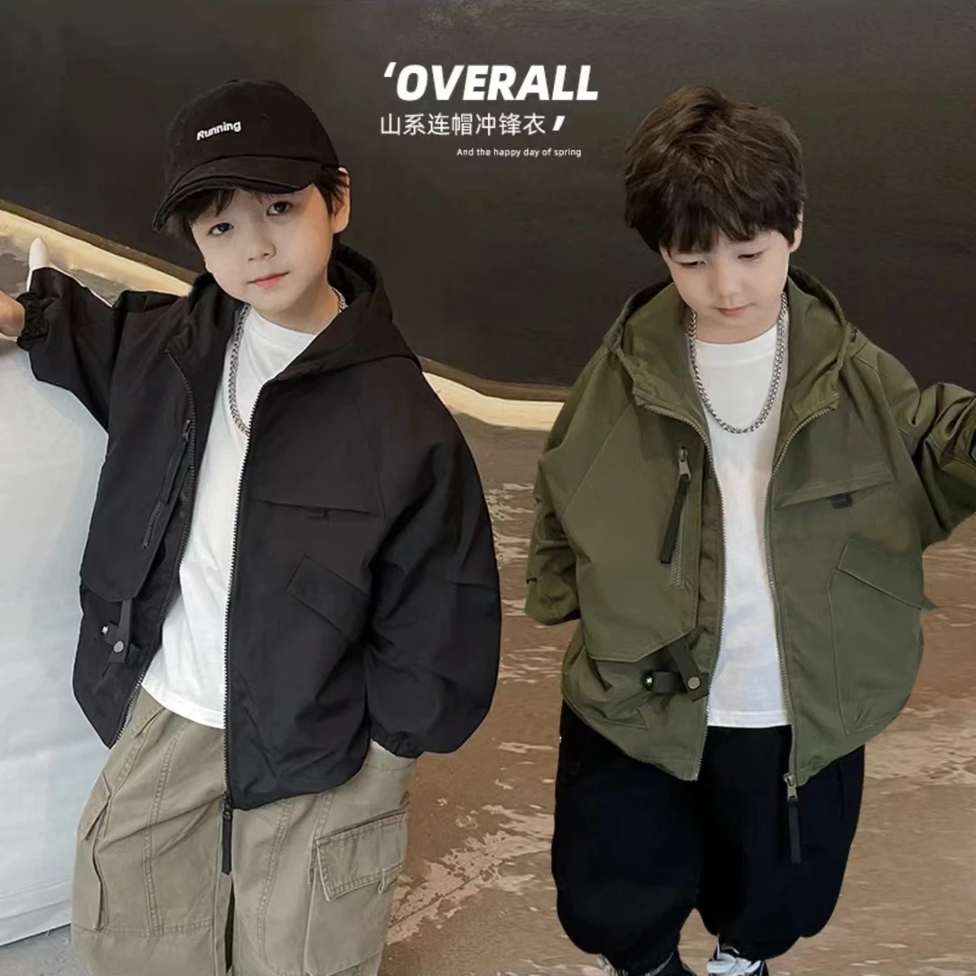 男童冲锋衣2025春秋款洋气韩版外套儿童痞帅男童装炸街潮酷潮服