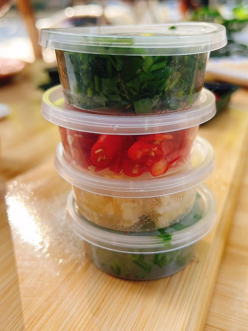 葱花香菜小米椒蒜泥一套