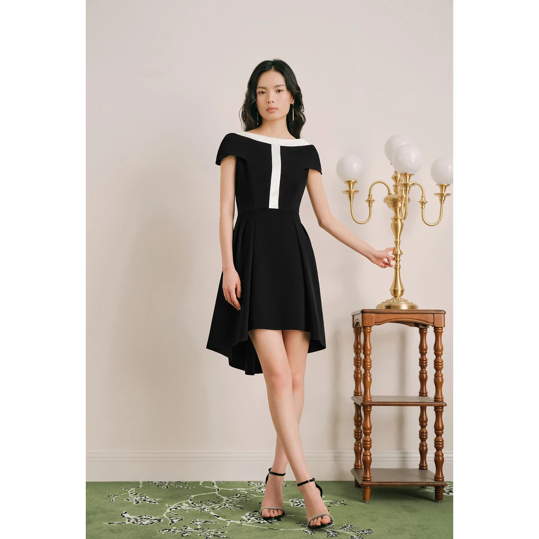 OBBLIGATO奥丽嘉朵一字领撞不规则裙摆连衣裙1C34205560