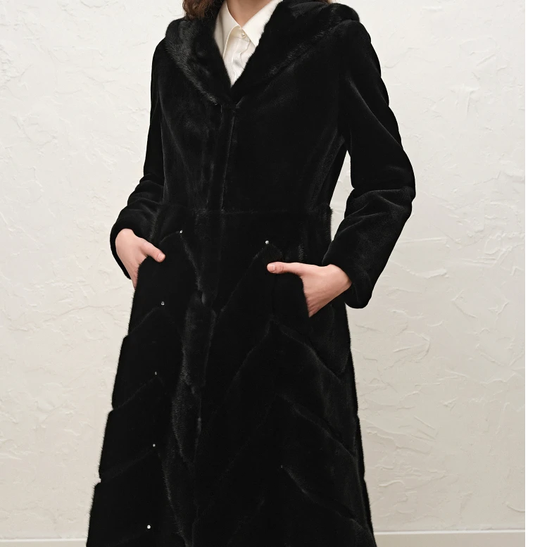 OBBLIGATO奥丽嘉朵2024冬新款长款保暖皮草上衣1C64509518